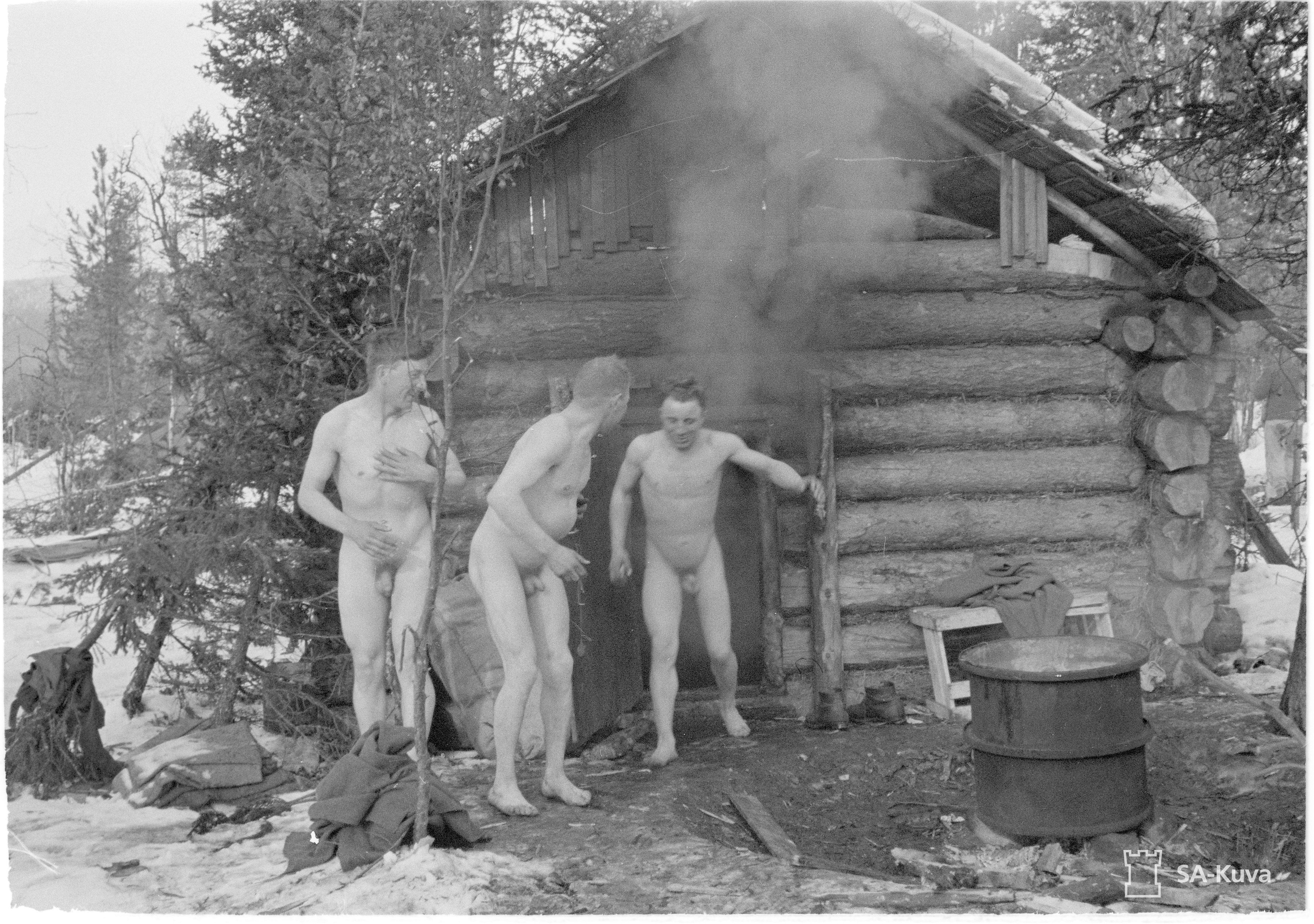 голые деревенские парни в бане фото 1