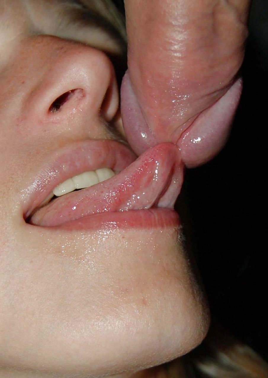 Облизывание члена и сперма в рот: чувственное соблазнение мачехи