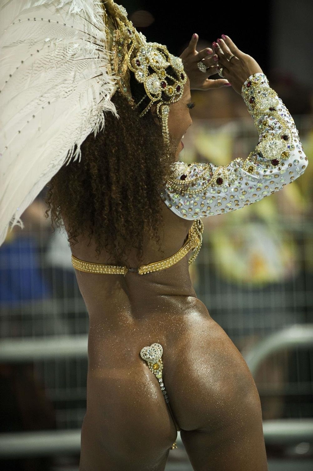 Карнавал Рио (Rio Carnival) ню