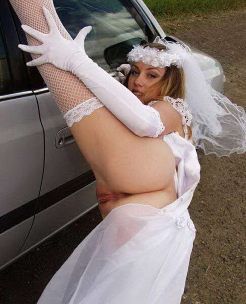 голые невесты и их порно фото 30