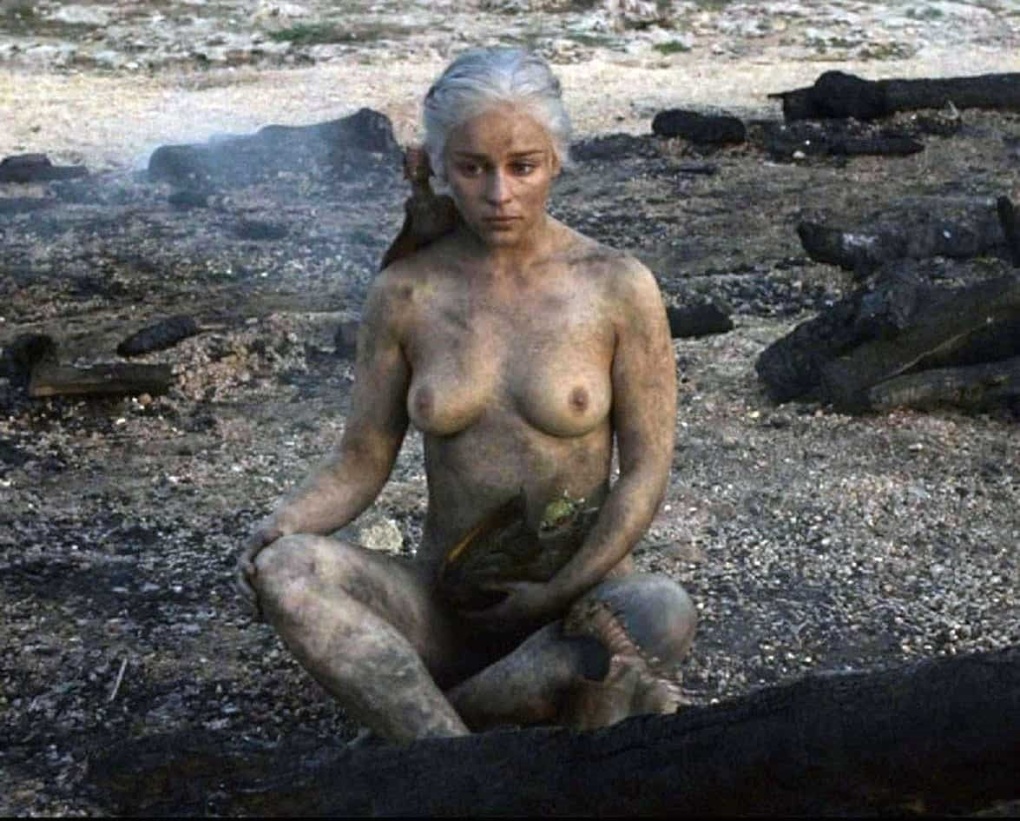 Санса Старк и Дейнерис лесби