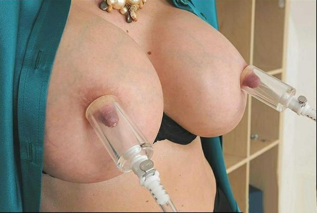Большие молочные сиськи бдсм