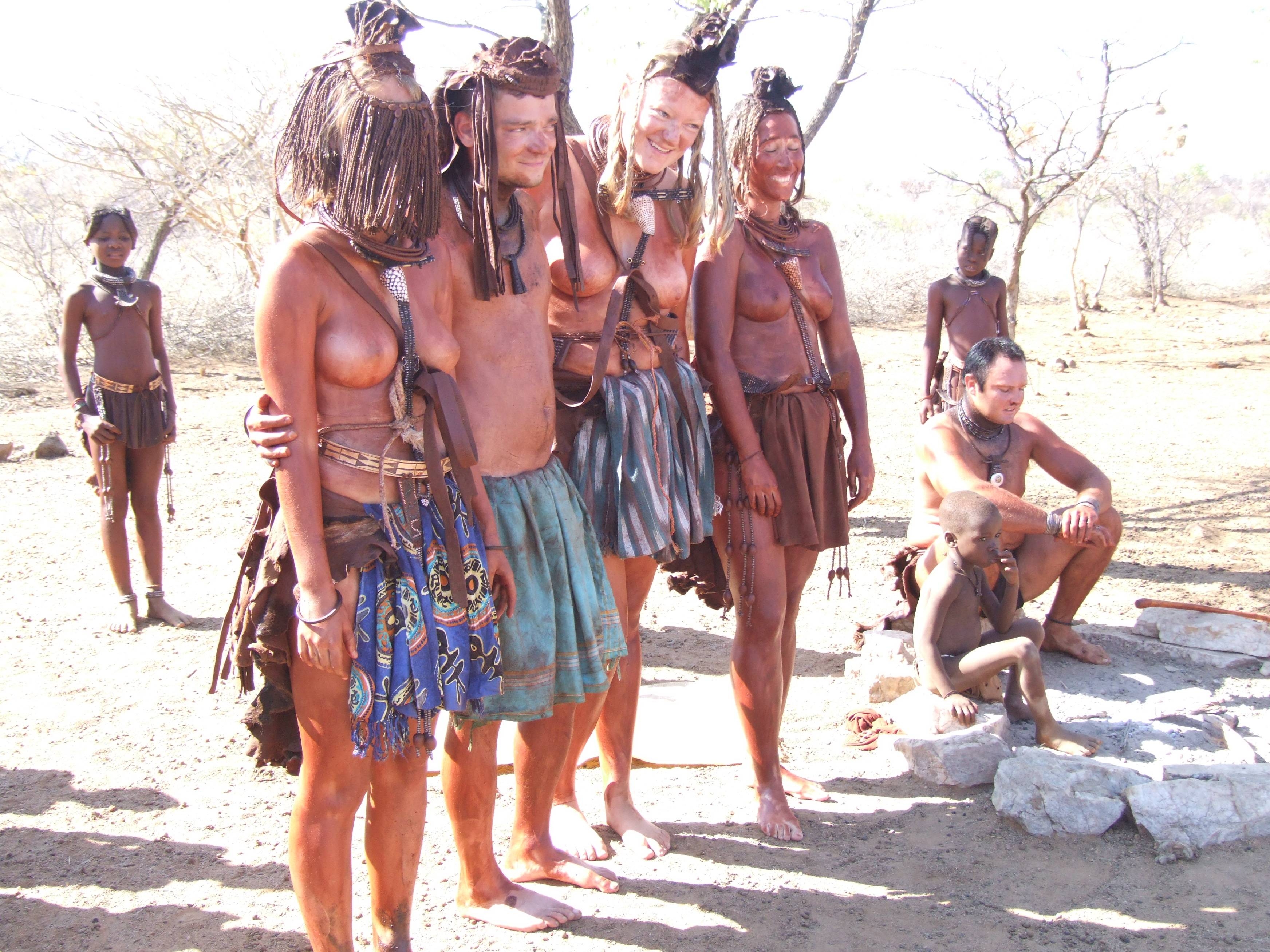 племена голых людей фото 88