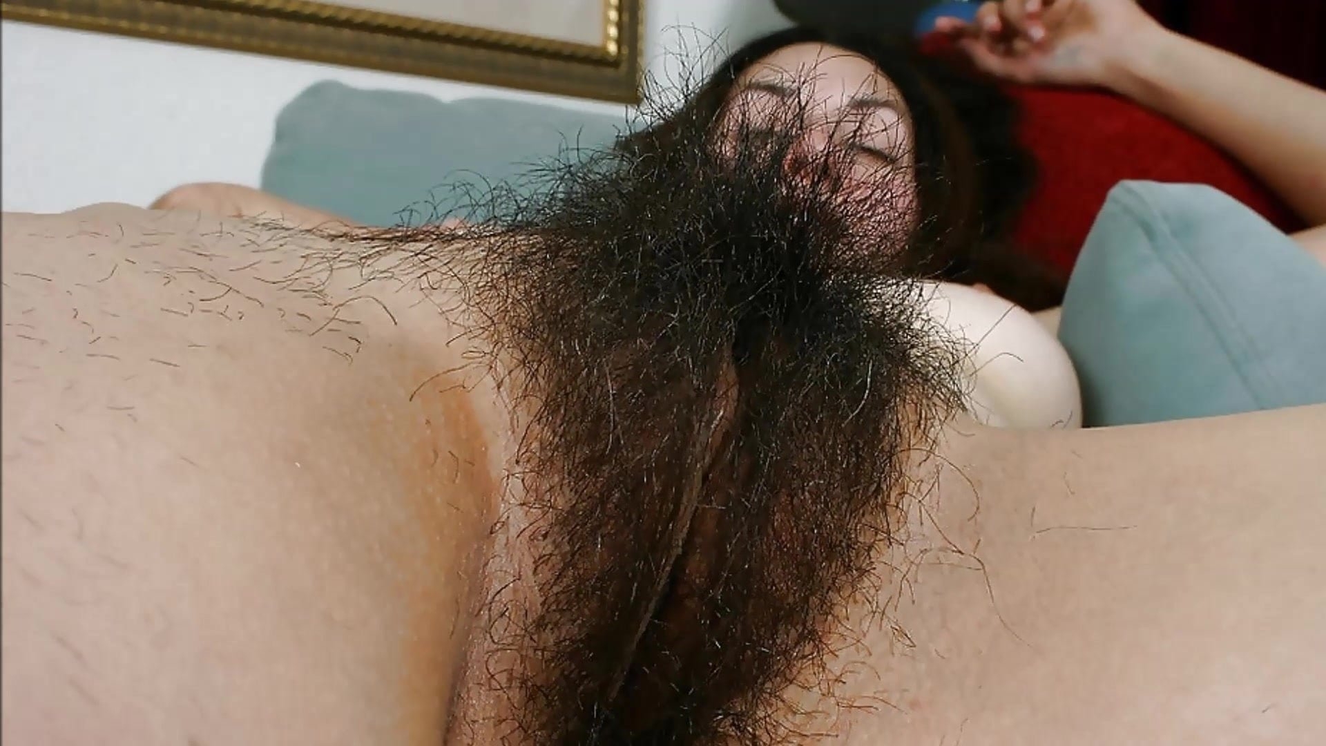 женщина с самой волосатой пиздой в мире (120) фото