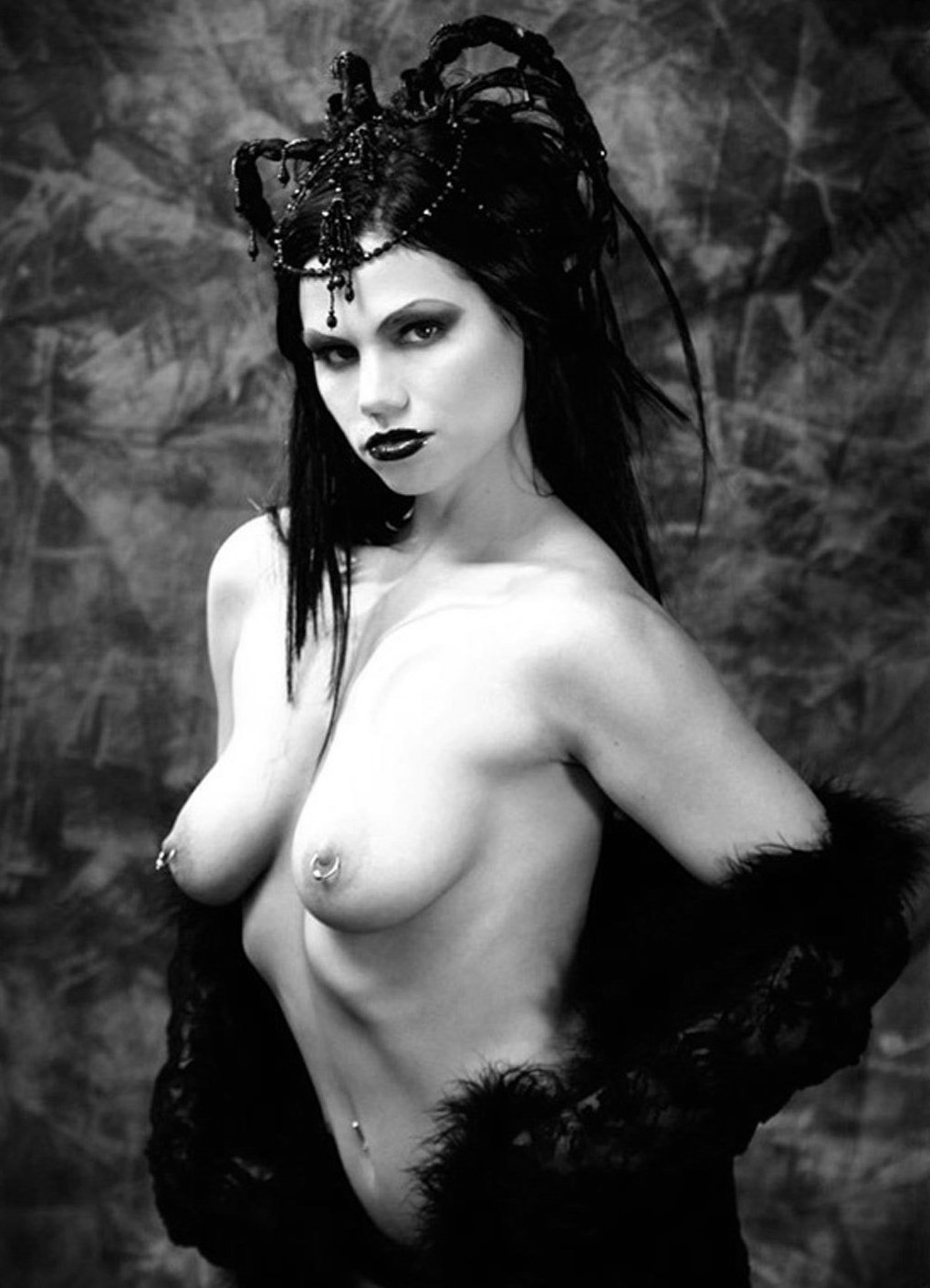 Naked Goth Women