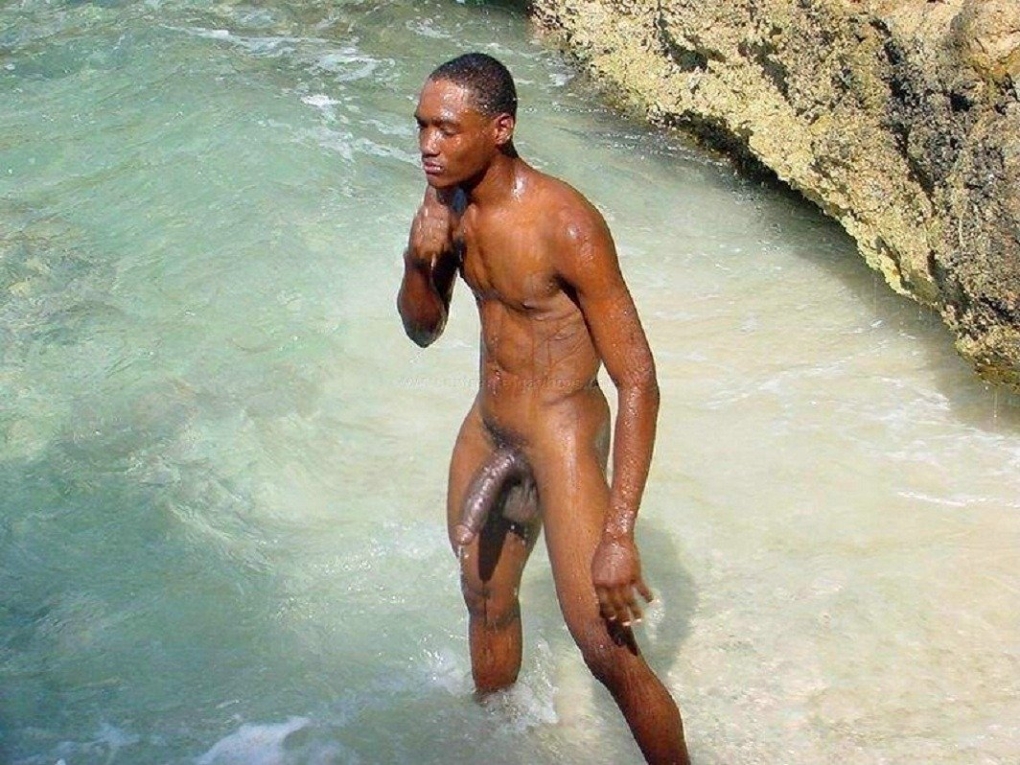Негры на нудистском пляже (58 фото) - секс фото