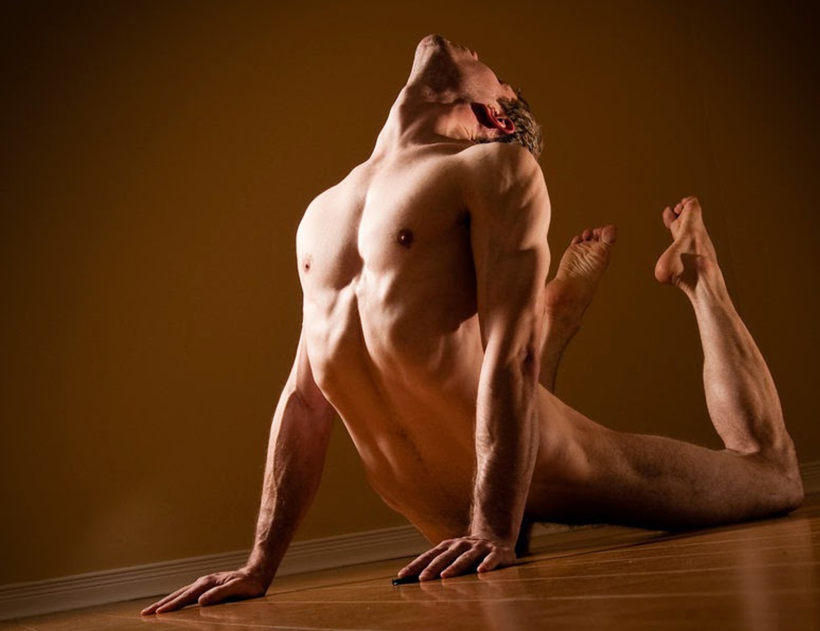 голые парни делают гимнастику фото 59