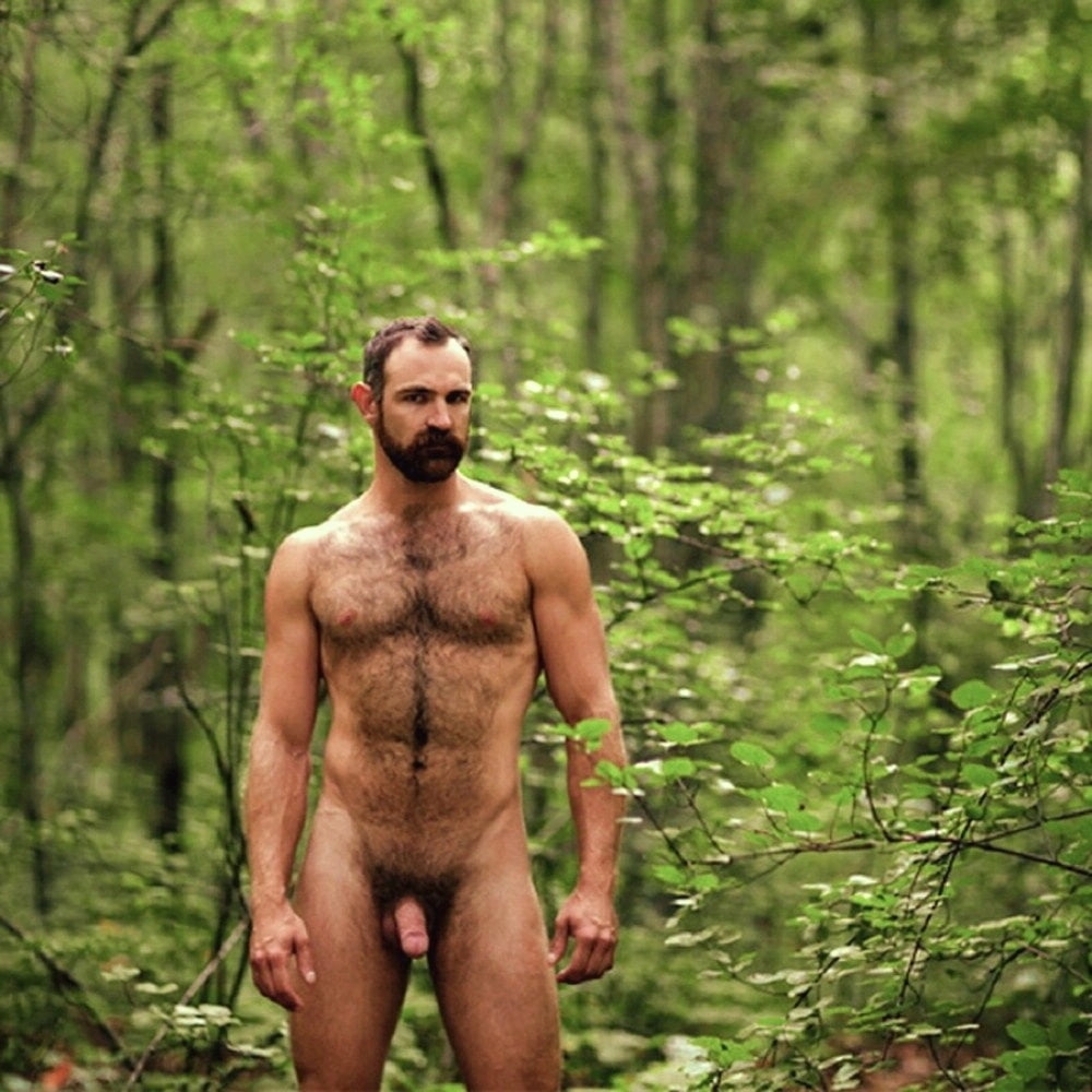 Голые Мужчины В Лесу Порно Видео