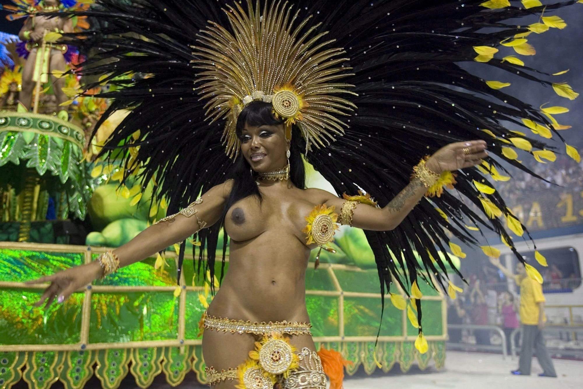 порно карнавале в бразилии фото 38