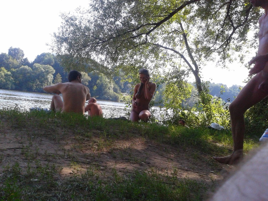 Алекс выходцев серебряный Бор nude